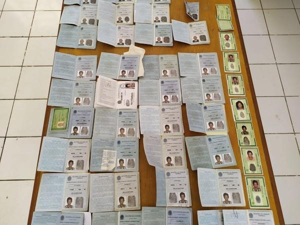 Seis pessoas são presas suspeitas de falsificar carteiras de trabalho e de identidade no Piauí