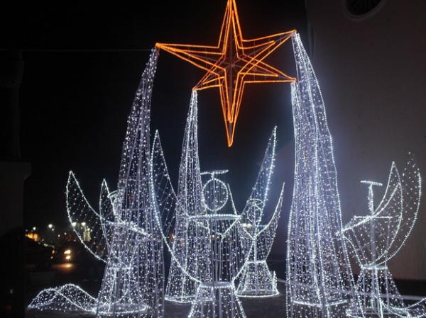 Decora&ccedil;&atilde;o possui mais de 30 mil l&acirc;mpadas.(Imagem:Ellyo Teixeira/G1)