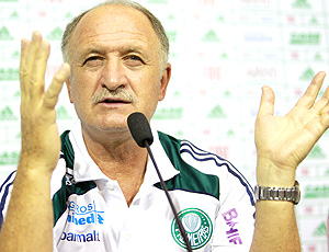 Crescimento do Palmeiras não ilude Luiz Felipe Scolari: 'Não penso no G-3'