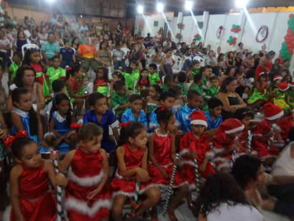 Escola Mega de Floriano realizou confraterniza&ccedil;&atilde;o de natal.(Imagem:FlorianoNews)