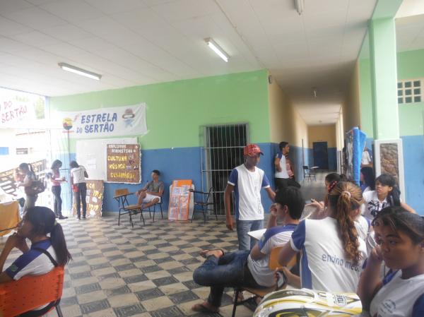 Col&eacute;gio Estadual inicia festividades pelo 52&ordm; anivers&aacute;rio.(Imagem:FlorianoNews)