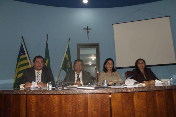 Realizada Audi&ecirc;ncia P&uacute;blica sobre Obras do Esgotamento Sanit&aacute;rio em Floriano.(Imagem:FlorianoNews)