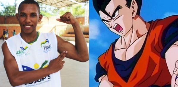 Euz&eacute;bio e seu personagem ao lado, o Gohan.(Imagem:Josiel Martins)