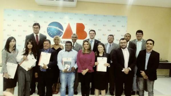 OAB Floriano realiza solenidade de compromisso de novos advogados