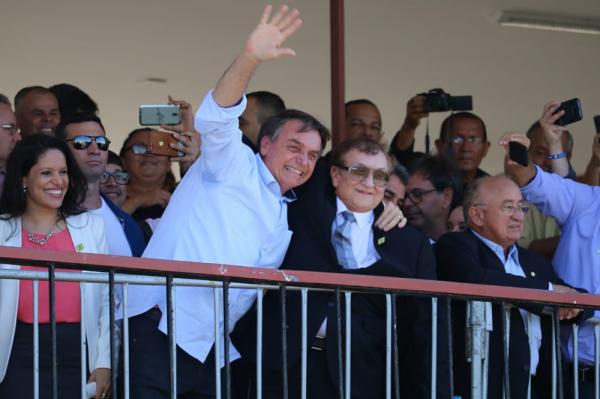 Bolsonaro tem 1º encontro com governador do Nordeste após fala polêmica sobre "paraíba"