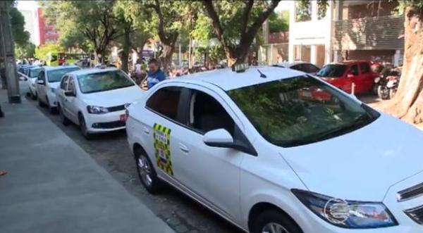 Taxistas de Teresina usam botão de pânico nos táxis para se protegerem