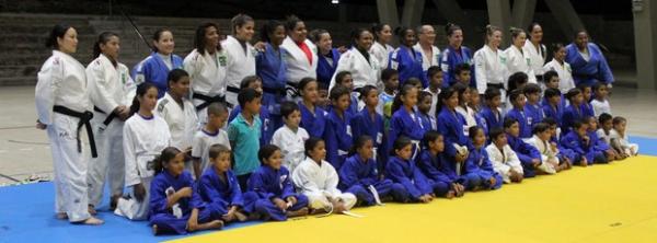 Sele&ccedil;&atilde;o Feminina de Jud&ocirc; durante treinamento em Teresina.(Imagem:Emanuele Madeira)