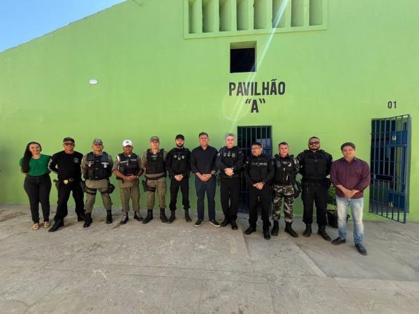 Secretaria da Justiça inaugura reforma de pavilhão na Penitenciária de Floriano