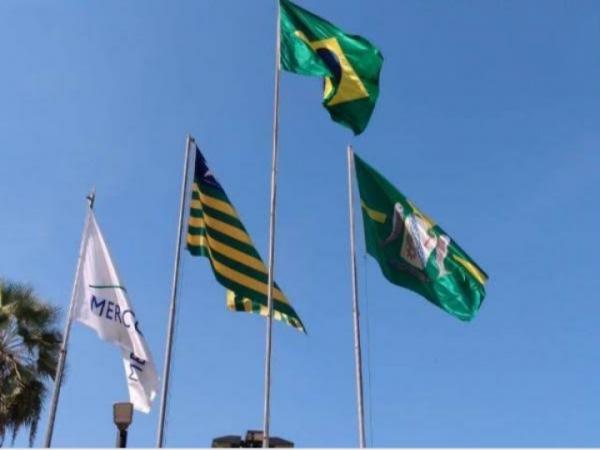 Iniciada a Semana da P&aacute;tria em Floriano(Imagem:FlorianoNews)