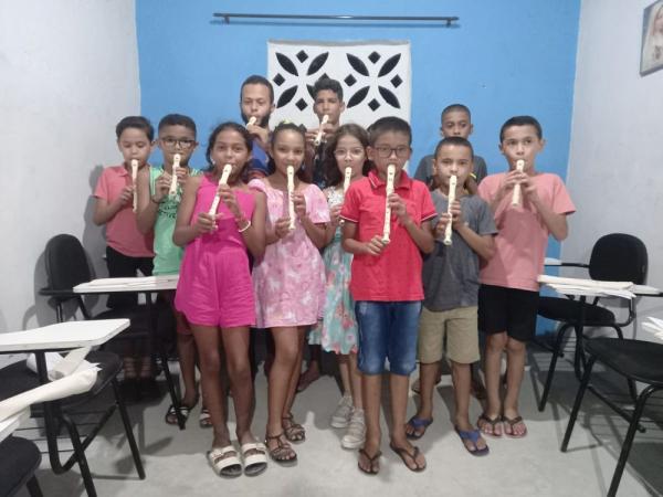Iniciativa aprovada pelo Siec beneficiar&aacute; 200 fam&iacute;lias com aulas de canto, viol&atilde;o, dan&ccedil;a e teatro em Uni&atilde;o.(Imagem:Divulga&ccedil;&atilde;o)