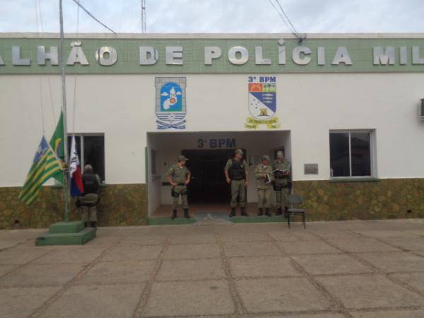Duas motocicletas são tomadas de assalto em Floriano