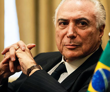 Novo problema para Temer: Marinha quer auxílio moradia
