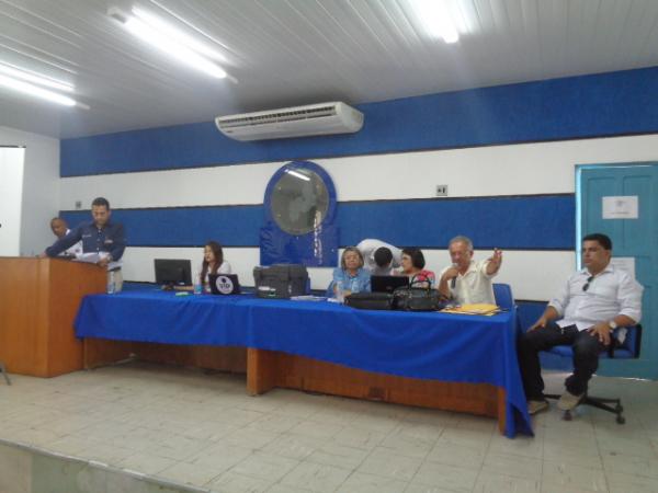 Detran realiza leilão de 170 lotes de veículos e sucatas