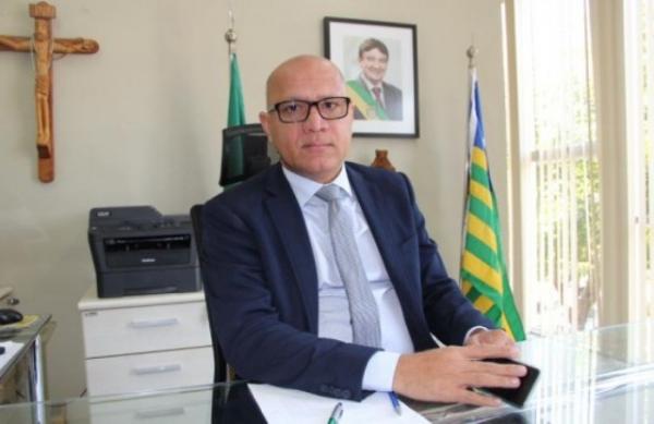 Estado mantém equilíbrio mesmo pagando contas da gestão passada