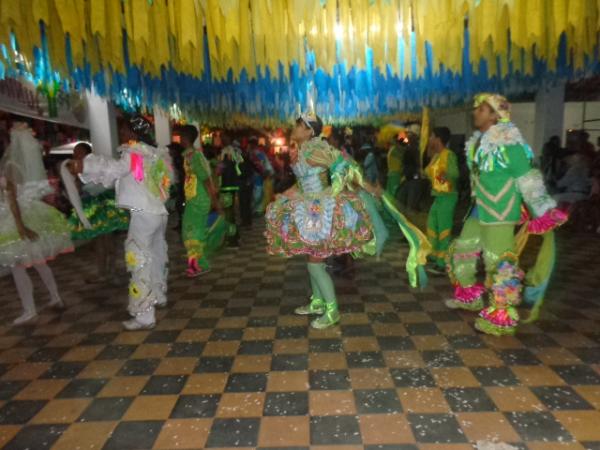 Festival da Laranja marca o encerramento das Festas Juninas de Floriano