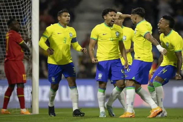 Brasil atropela Gana em amistoso com bom futebol e brilho de Richarlison