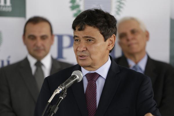 Wellington Dias quer cadastro de empresas junto a Adapi