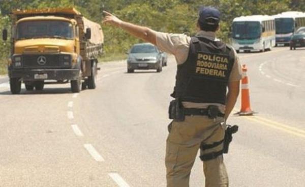 Feriado registra 31 acidentes, três mortes e 725 multas no Piauí