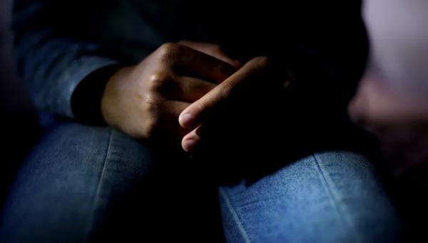 Homem preso por agredir ex e filha de 1 ano no interior do Piauí é solto horas depois