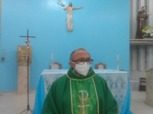 Frei James volta a assumir a Paróquia de Nossa Senhora das Graças