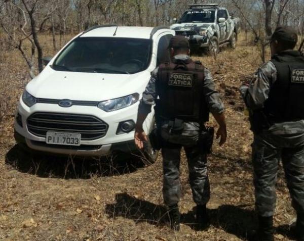 Polícia recupera automóvel roubado em assalto a residência em Barão de Grajaú