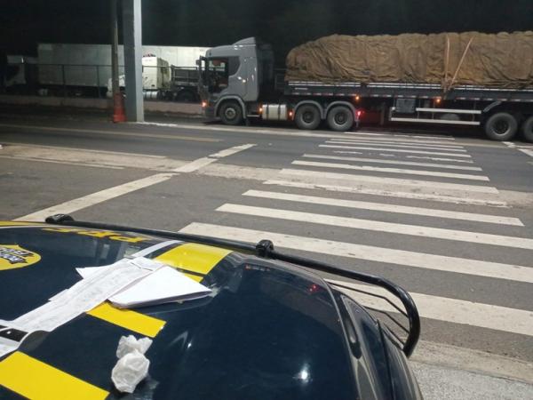 Valença do Piauí: PRF autua caminhoneiro por portar 51 comprimidos de rebite