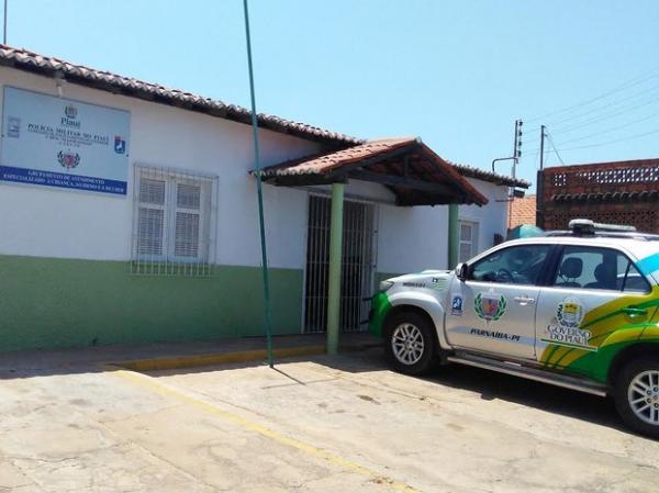 Mãe é presa ao usar o filho para fugir com 150 pedras de crack no Piauí
