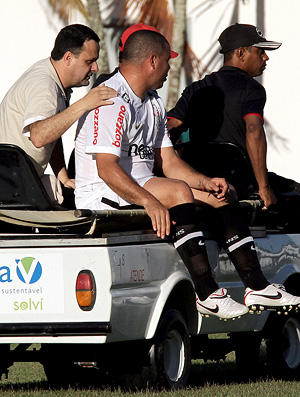 Ronaldo admite que é dúvida contra o vasco
