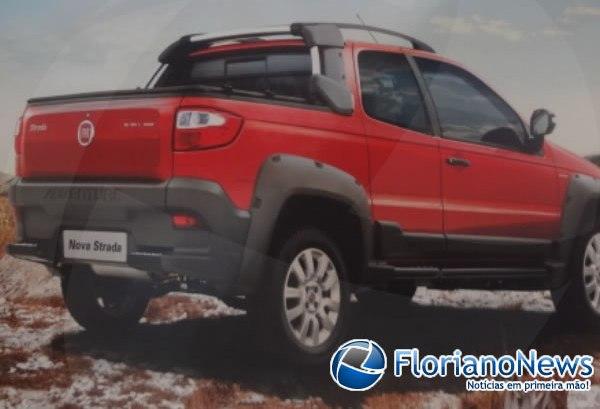 Concession&aacute;ria Fiat Santa Clara exibe nova Strada 2014 no Centro de Floriano.(Imagem:FlorianoNews)