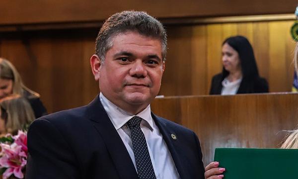 Fábio Xavier (PL) vai voltar para secretaria e Paulo Martins assume vaga
