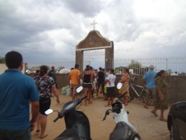 Cemit&eacute;rio de Bar&atilde;o de Graja&uacute;(Imagem:FlorianoNews)
