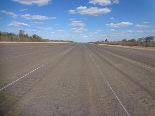 Secret&aacute;rio dos Transportes visita obras do aeroporto em Floriano(Imagem:FlorinoNews)