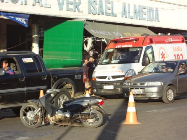 SAMU realizou simula&ccedil;&atilde;o de acidente no centro de Floriano.(Imagem:FlorianoNews)