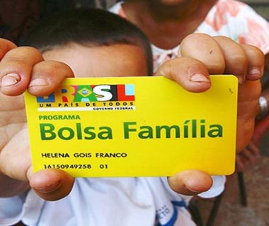 Governo Temer cede à ala política e anuncia reajuste de 5,67% para o Bolsa Família