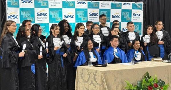 Sesc Ler Acauã celebra formatura da segunda turma do projeto Sesc EAD EJA