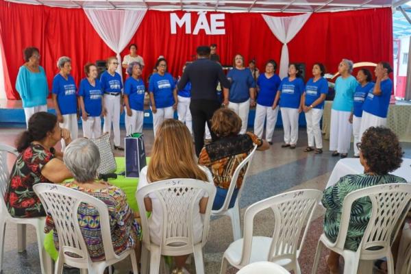 Emo&ccedil;&atilde;o e alegria no Dia das M&atilde;es do grupo 60+(Imagem:Divulga&ccedil;&atilde;o)
