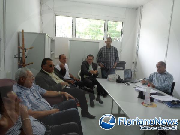 Comiss&atilde;o de vereadores visita Hospital Regional Tib&eacute;rio Nunes.(Imagem:FlorianoNews)