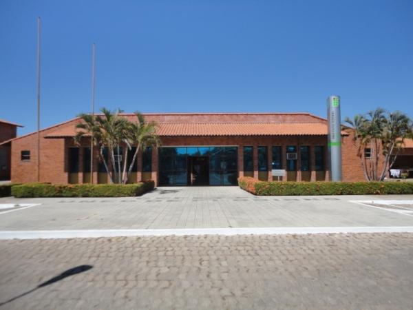 IFPI de Floriano lança edital para beneficiários do Programa de Assistência Estudantil