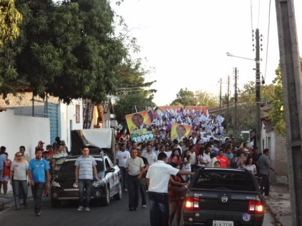 Coliga&ccedil;&atilde;o: Floriano Seguindo em Frente (Almir Reis e K&aacute;ritha Freire)(Imagem:FlorianoNews)