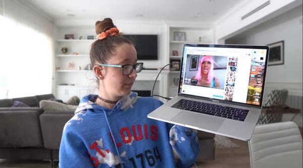 Jenna Marbles pede desculpa por fazer ´blackface´ e diz que vai abandonar canal no YouTube