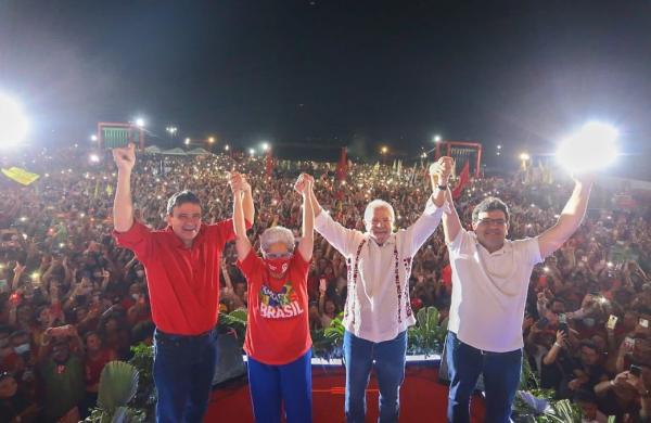 Lula participa de evento político em Teresina ao lado de lideranças petistas do Piauí