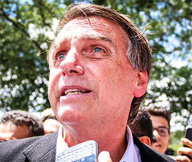Governo desiste de excluir categorias profissionais do MEI