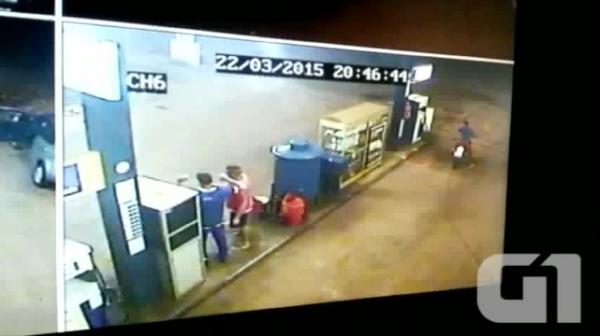 Vídeo mostra ação de assaltantes em posto de combustível na BR-343, no PI