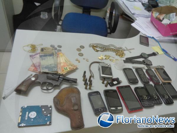 Opera&ccedil;&atilde;o G&ecirc;nesis prende suspeitos de tr&aacute;fico de drogas em Floriano.(Imagem:FlorianoNews)