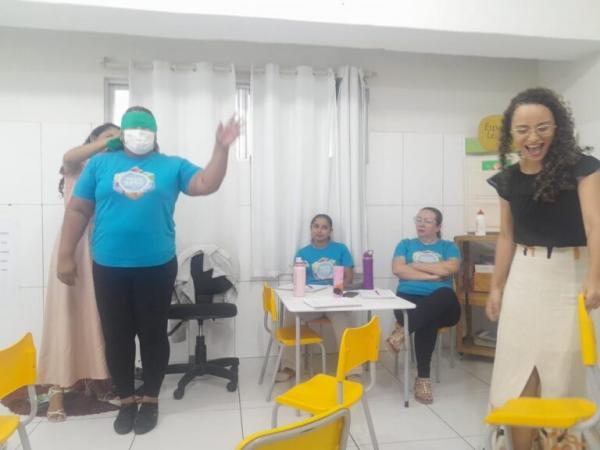 Centro Educacional de Floriano recebe especialista em neuroaprendizagem para falar sobre adaptação curricular(Imagem:Divulgação)