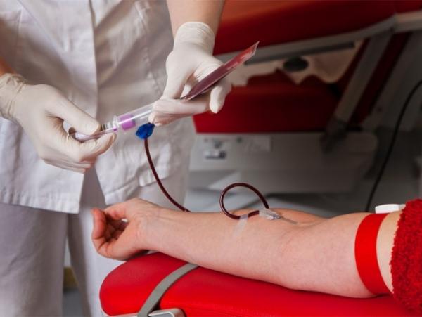 Comerciante alvejado em assalto precisa de doação de sangue