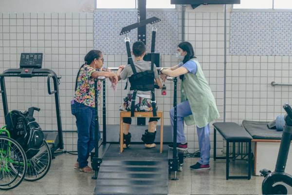 Rede de reabilitação do Piauí garante atendimento especializado a pessoas com deficiência
