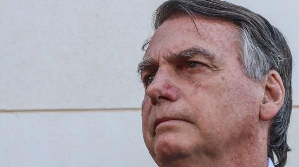 "Nos orgulha estar no PL", diz Bolsonaro sobre Nikolas Ferreira