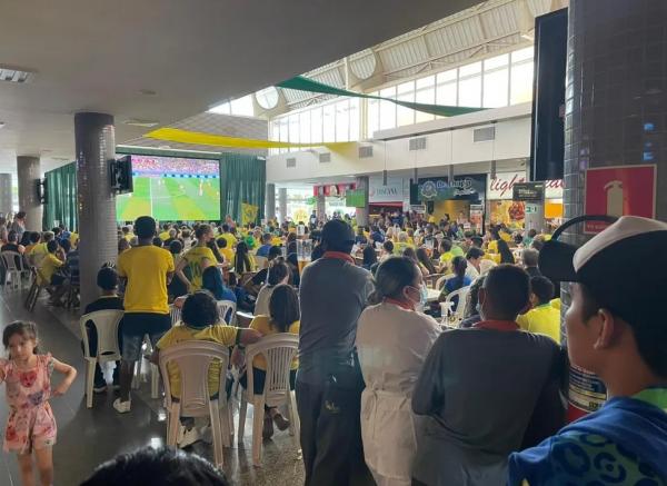 Brasil x Cro&aacute;cia: piauienses acompanham partida.(Imagem:Layza Mour&atilde;o /g1 )