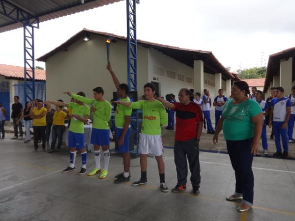 Anivers&aacute;rio da Escola Estadual Fauzer Bucar &eacute; comemorado com Torneio de Futsal(Imagem:FlorianoNews)